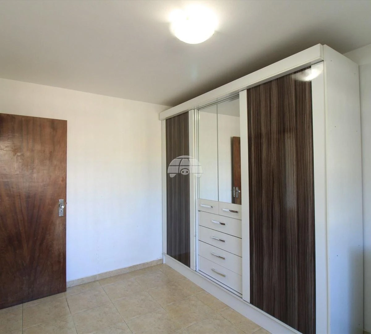 2-bedroom apartment with a washing machine in Curitiba — photo 22