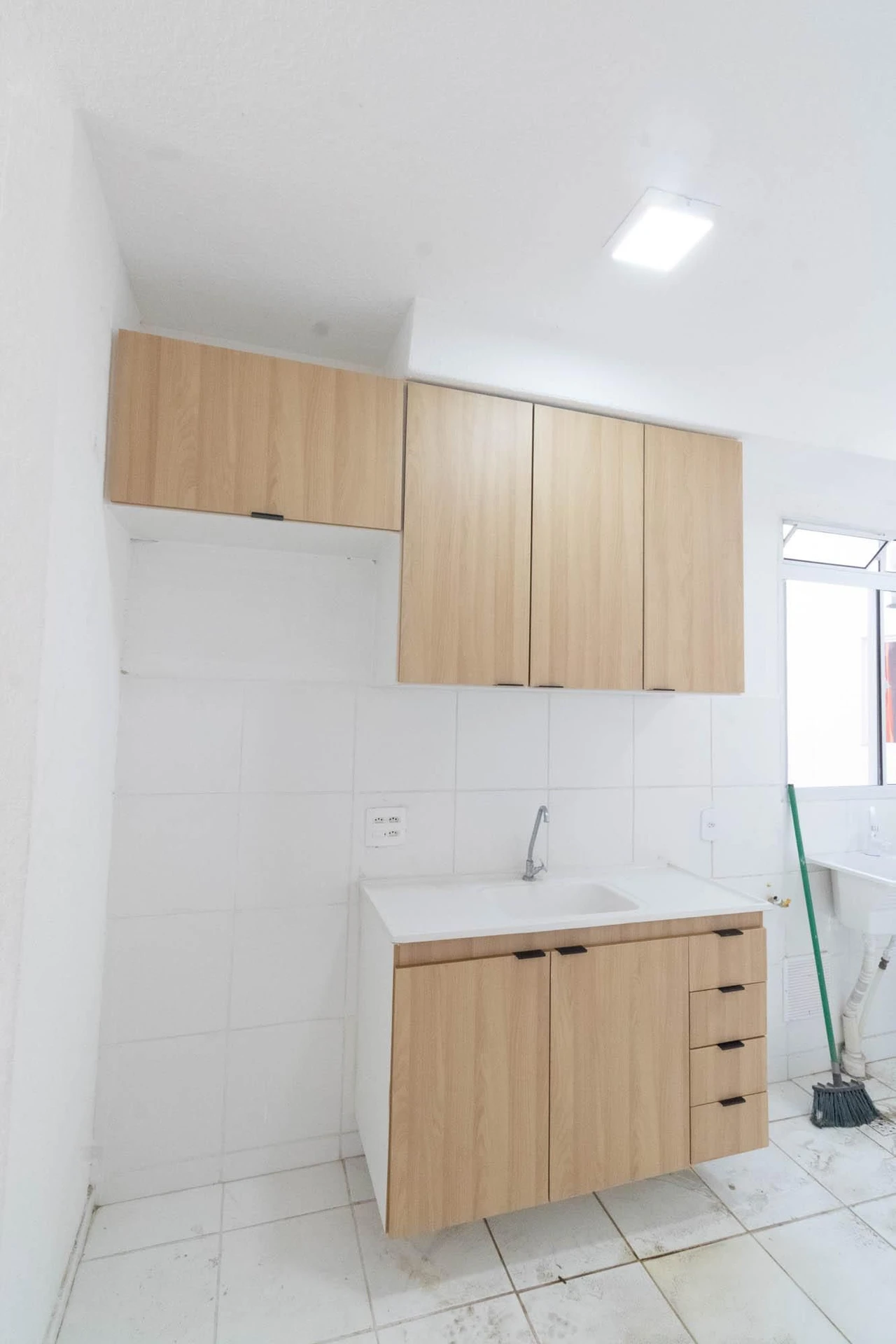 Unfurnished rental apartment with 2 bedrooms and 1 parking spot — photo 34