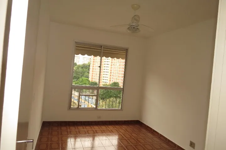 2-bedroom apartment with a mountain view — photo 5