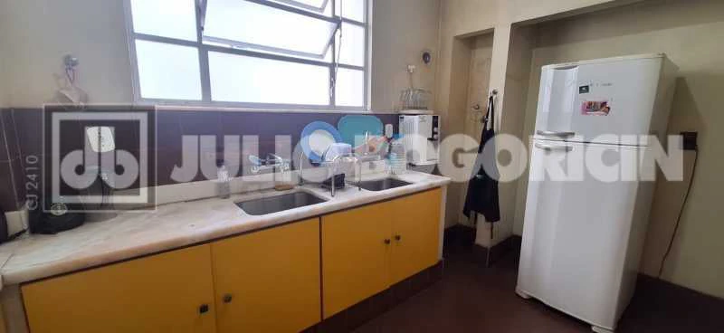 Furnished 260 m² apartment with 4 bedrooms and view — photo 30