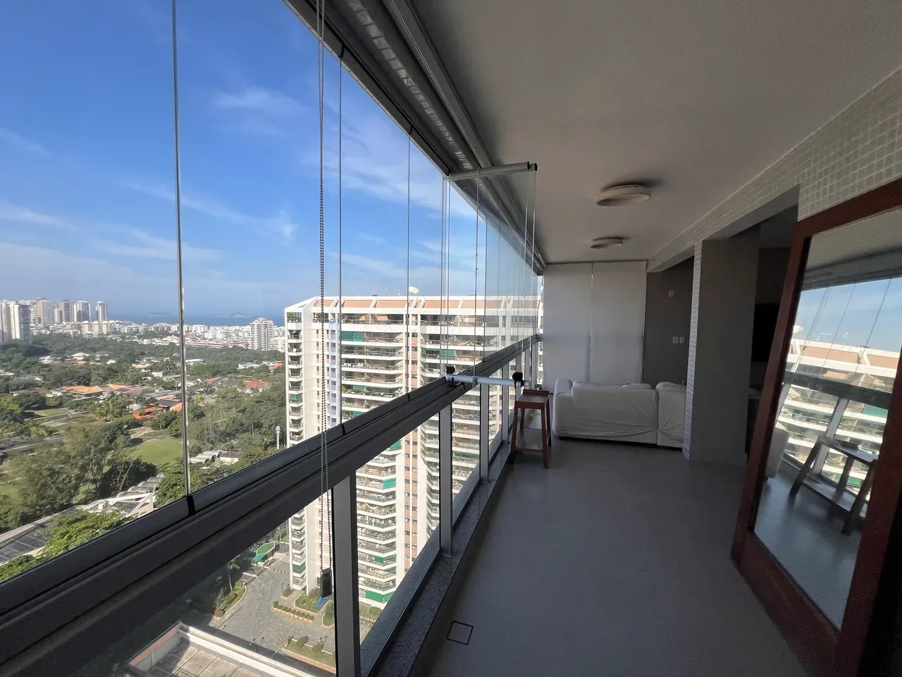 Apartment with 3 bedrooms and 5 bathrooms plus a terrace — photo 25