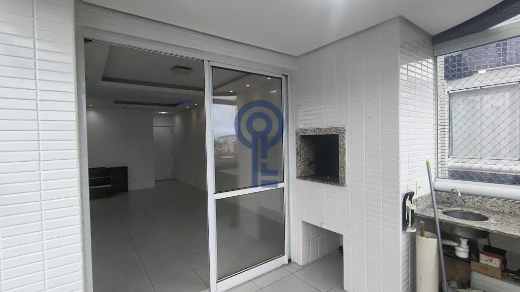Apartamento de 3 dormitórios com cozinha fechada e 1 vaga — photo 14