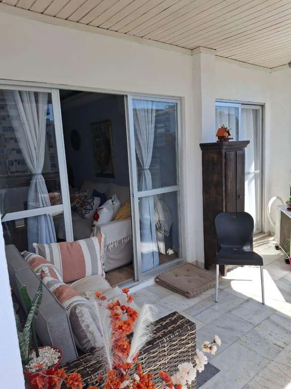 Furnished 81 m² apartment with 2 bedrooms and enclosed balcony — photo 8