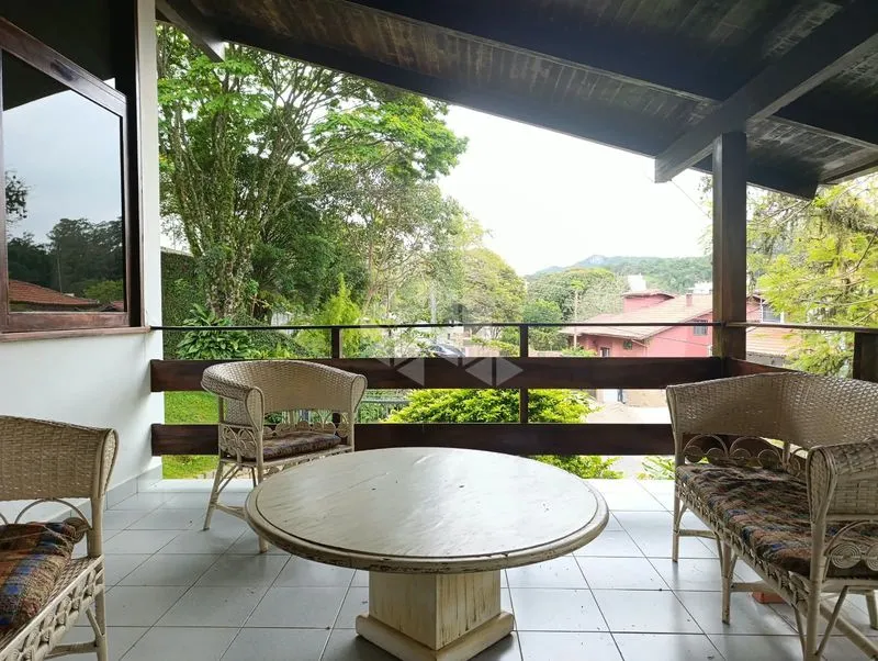 House, 600 m², with a bathtub — photo 14
