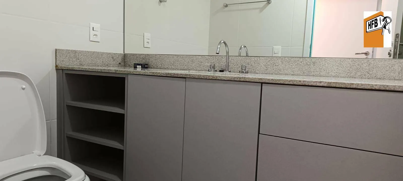 151 m² apartment with 3 bedrooms and 5 bathrooms — photo 23