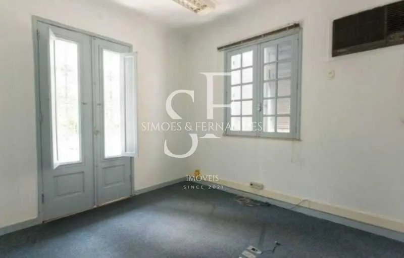 House with 5 bedrooms and 5 bathrooms plus balcony — photo 11