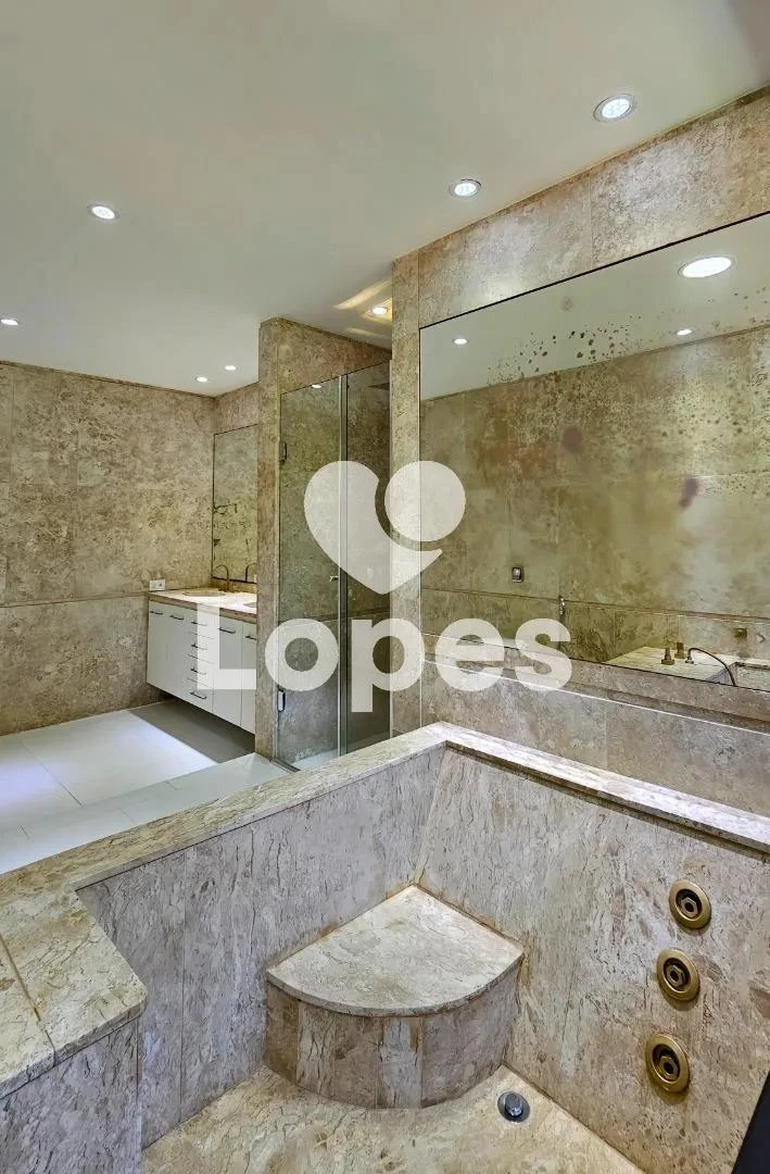 Furnished 960 m² house with 5 en-suite bedrooms — photo 21