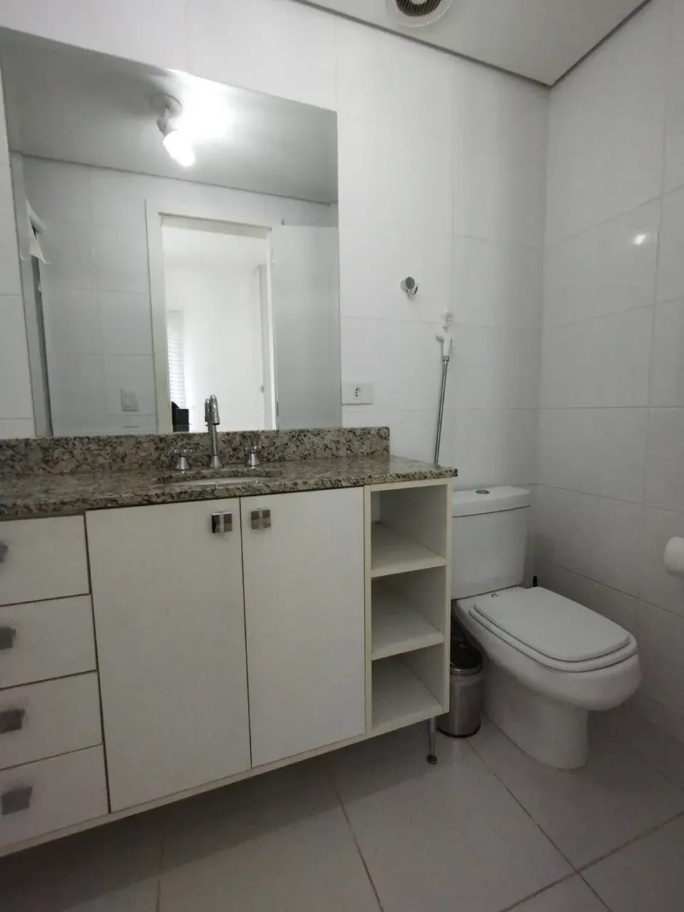 Furnished 1-bedroom apartment with parking in a condo — photo 18