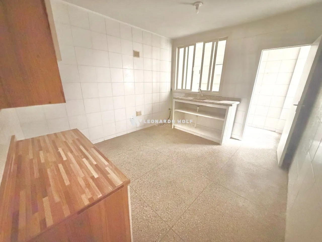 Apartamento de 3 dormitorios con aire acondicionado y 120 m² — photo 2