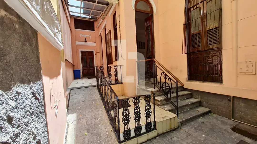 Casa sem mobília com 4 quartos e 4 banheiros — photo 15