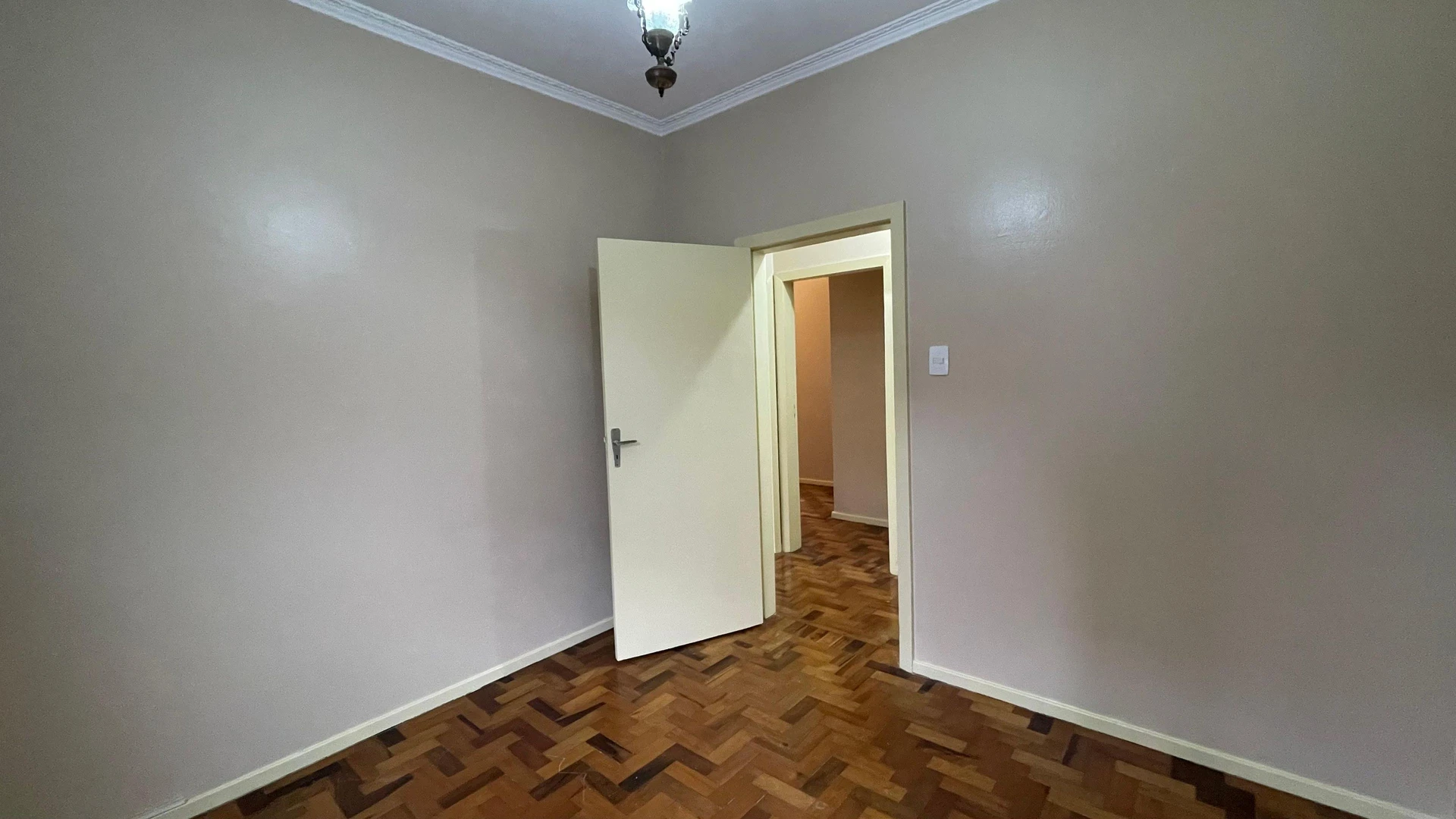 Apartment, 70 m², with wood or laminate floors — photo 19