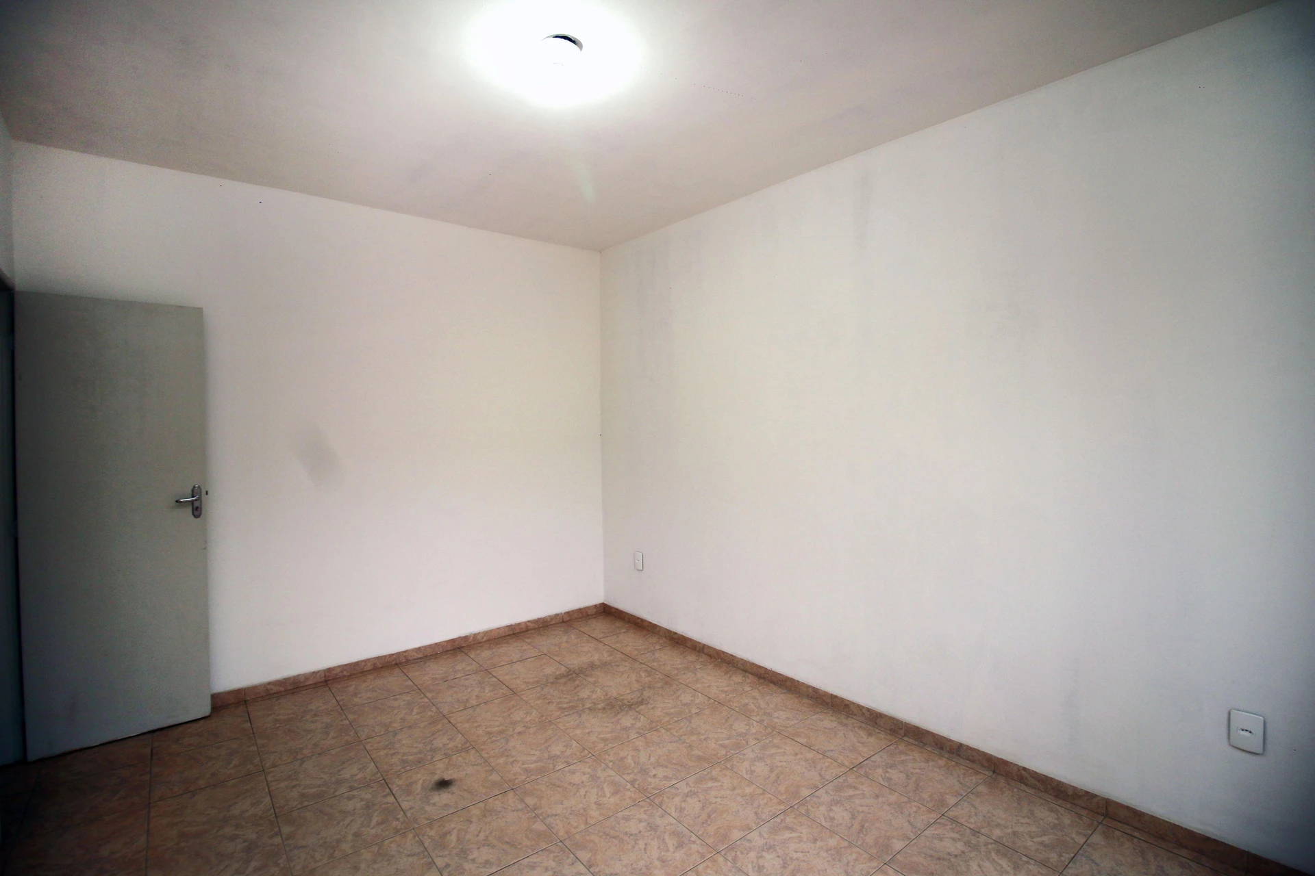 Casa sem mobília com 2 quartos e quintal privativo — photo 36