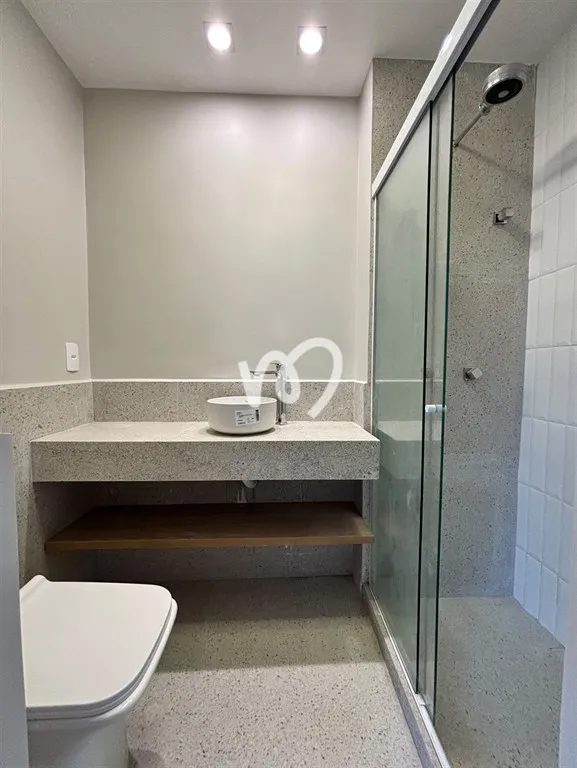 Apartment on the 3rd floor with wood or laminate floors — photo 9