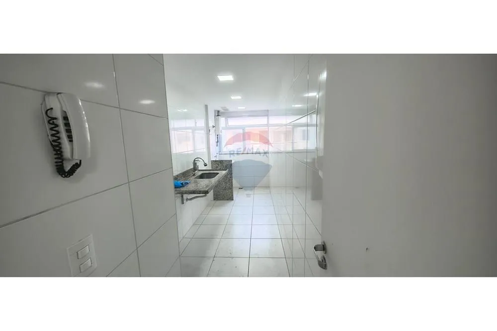3-bedroom apartment with 3 bathrooms and 2 parking spots — photo 6