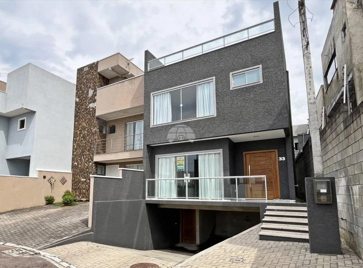 House with 2 bedrooms and an open-plan kitchen — photo 4