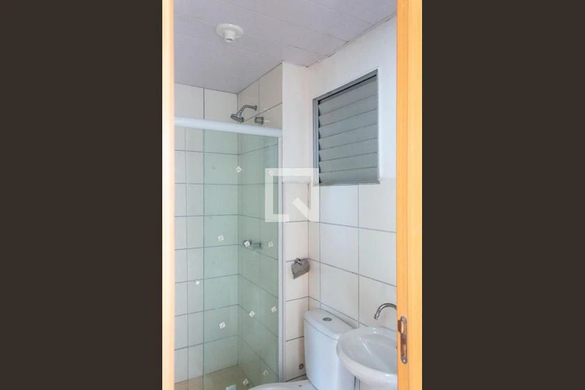 2-bedroom apartment in a building with a gym — photo 3