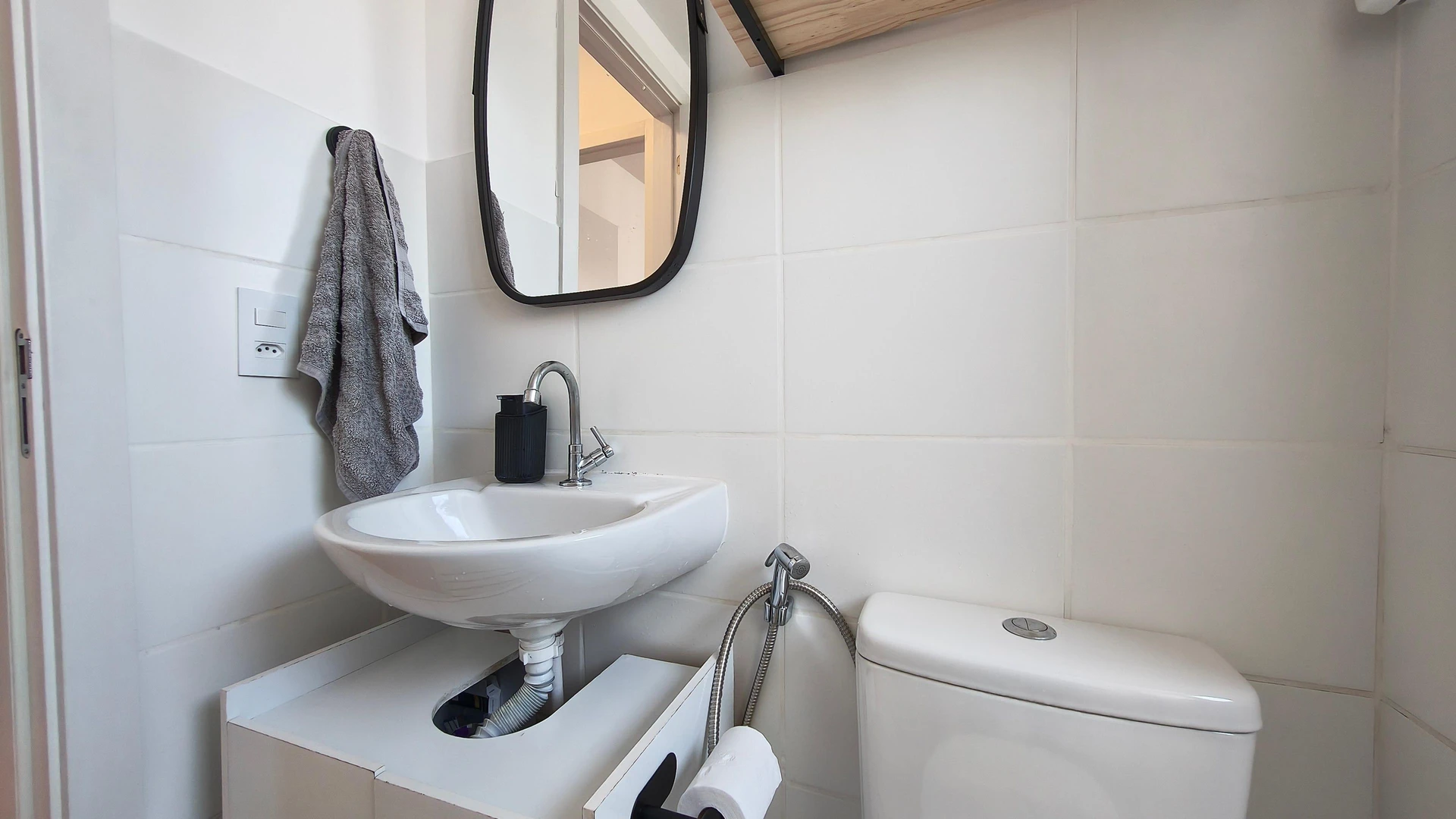 Washing machine in a 2-bedroom apartment, 44 m² — photo 6