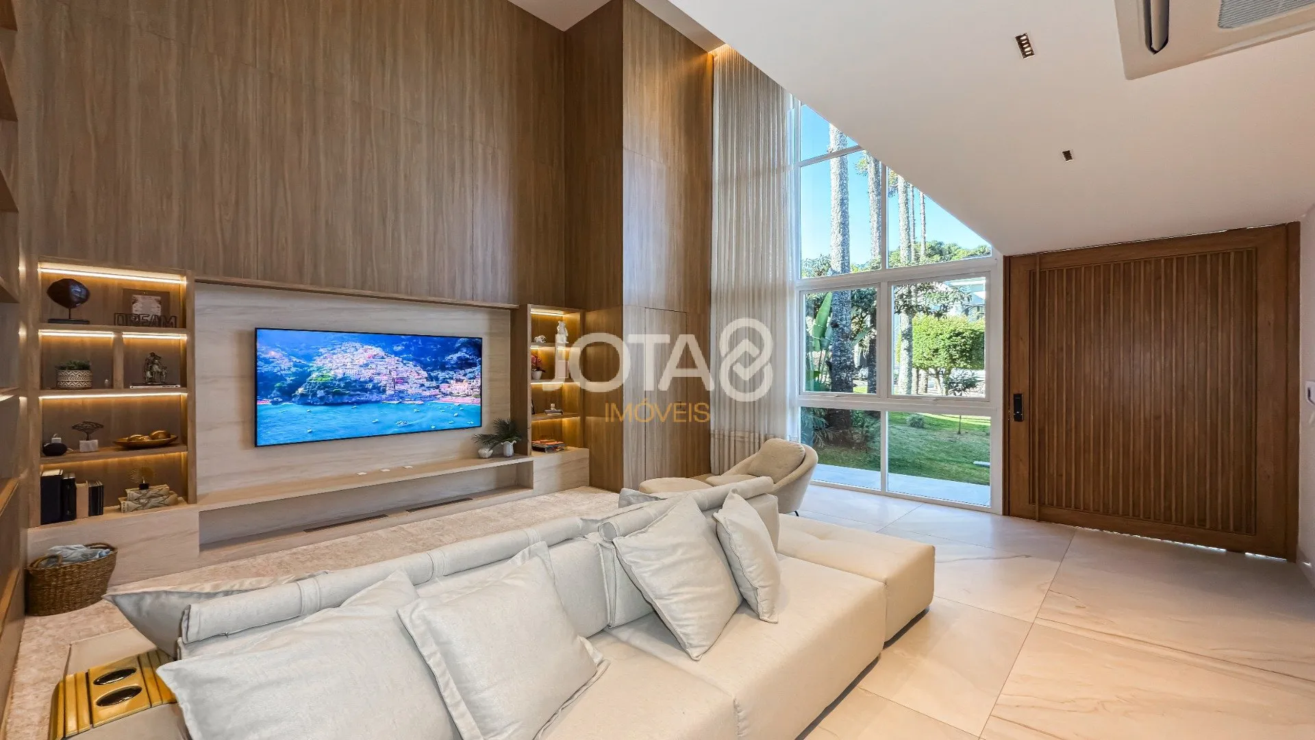 Меблированный дом с 4 спальнями и 635 м² и 7 местами — photo 18