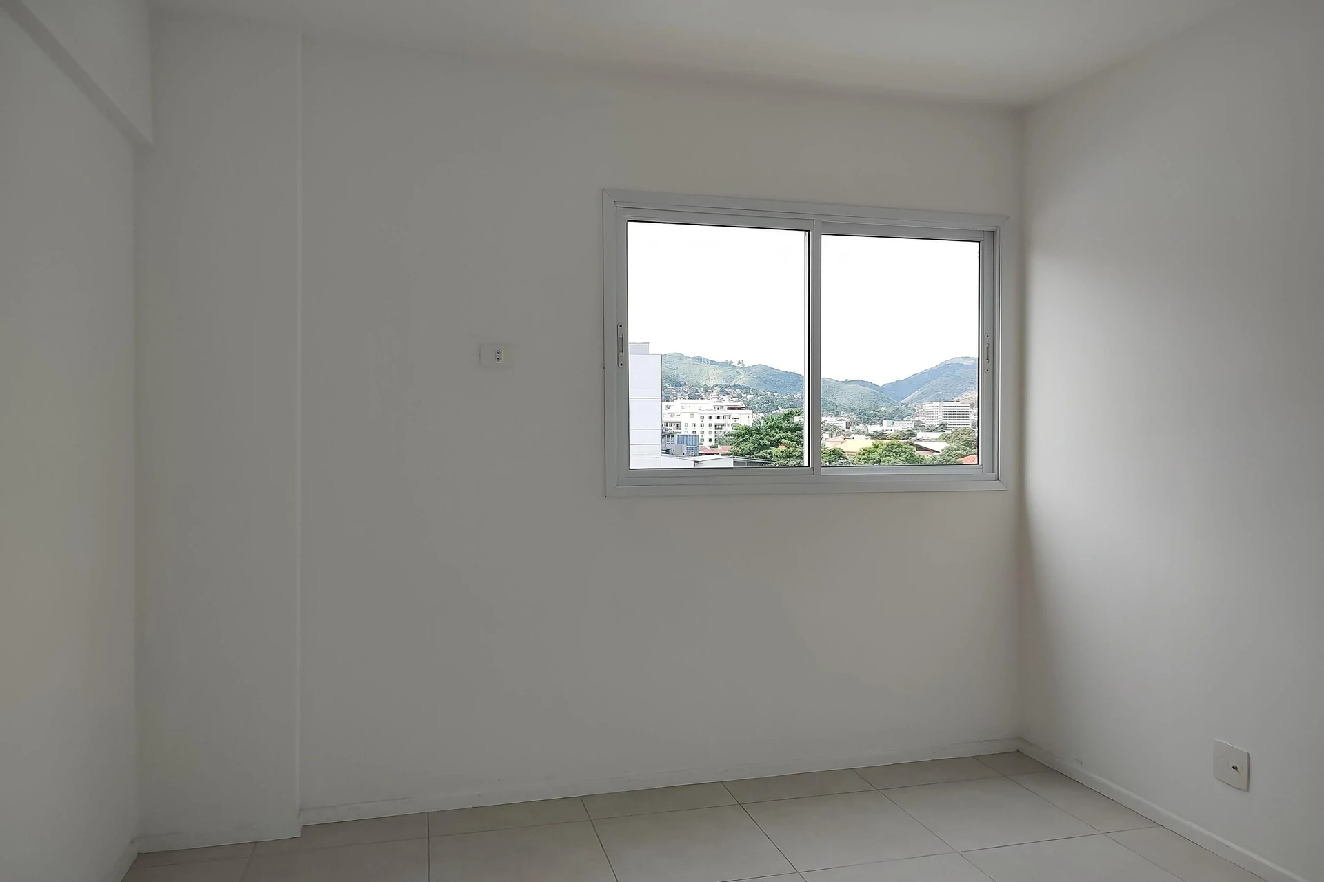 Apartamento de 2 quartos com piscina no condomínio — photo 33