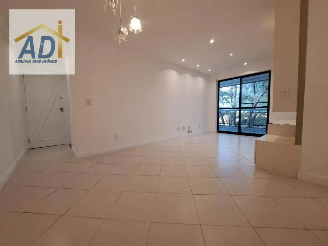 3-bedroom apartment with a home office — photo 8