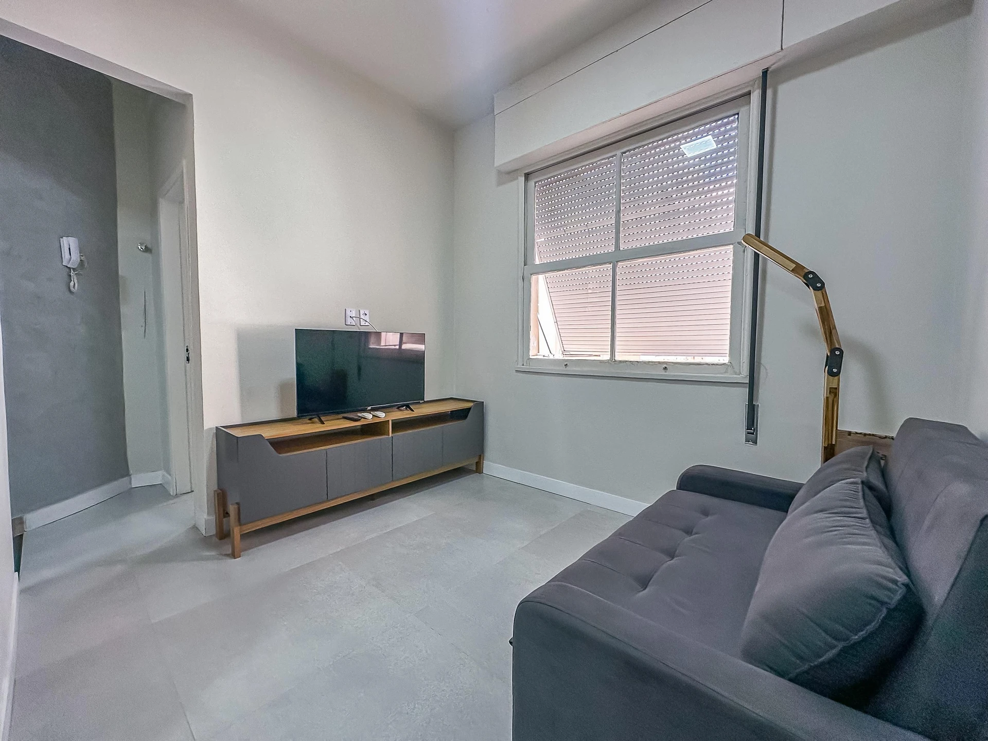 Furnished 1-bedroom apartment with no parking — photo 6