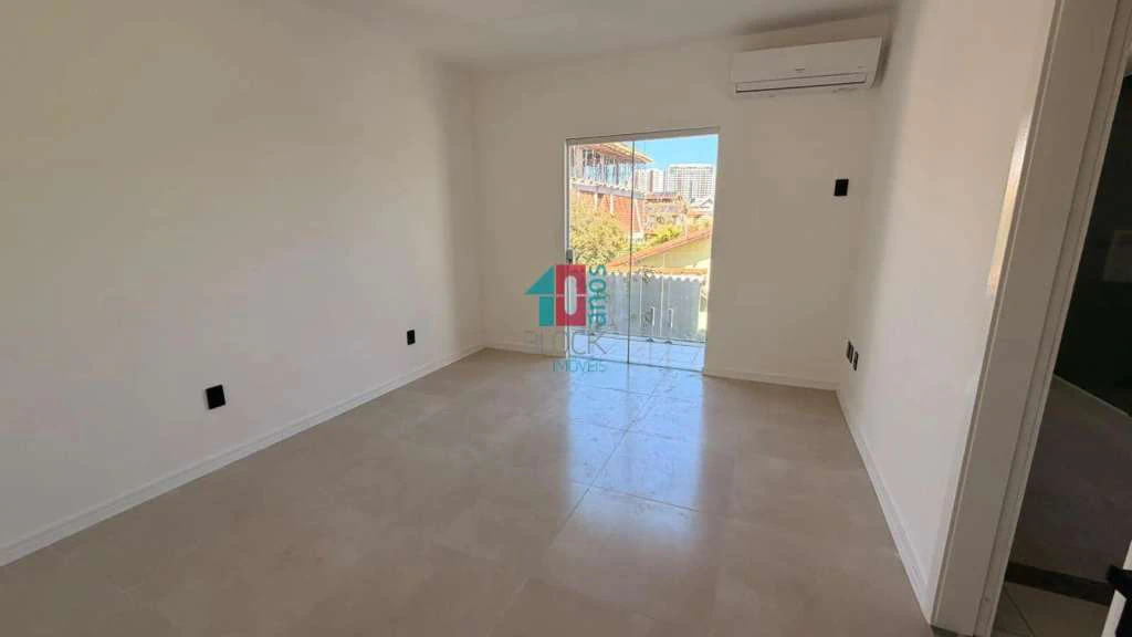 Будинок на 5 кімнат, 2 окремі ванні, 4 санвузли, 320 м² — photo 22