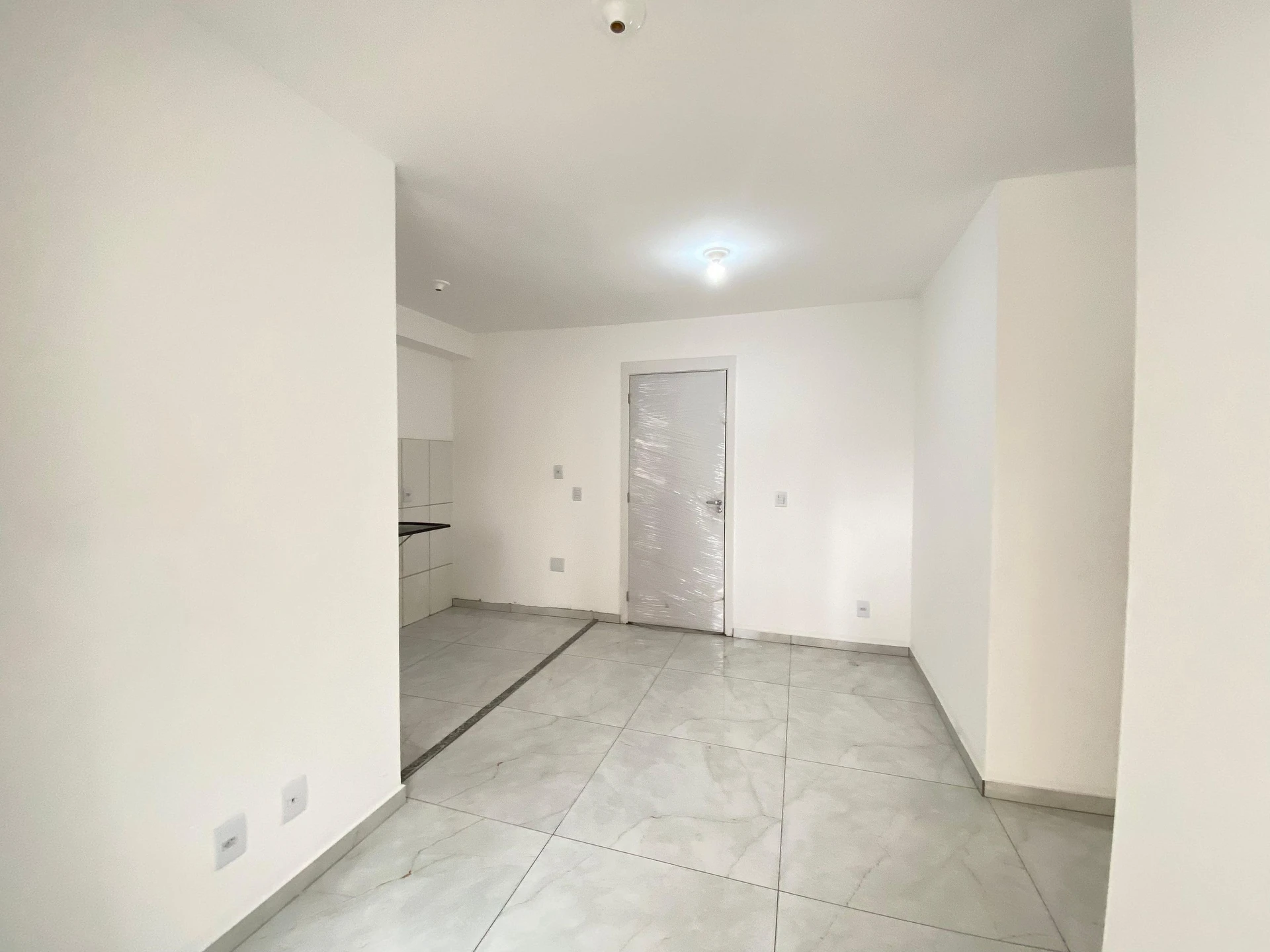 Rental apartment with 2 bedrooms and 4 parking spaces — photo 7
