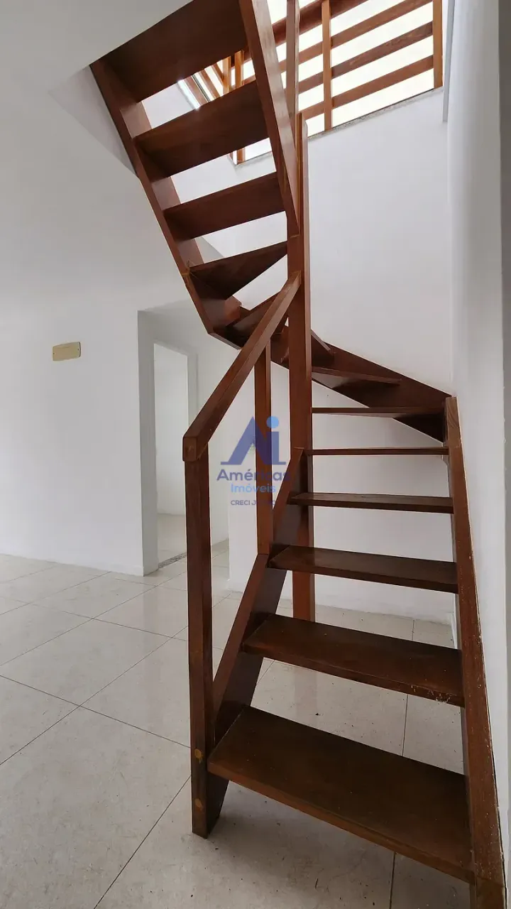 Penthouse with 4 bedrooms and open-plan kitchen