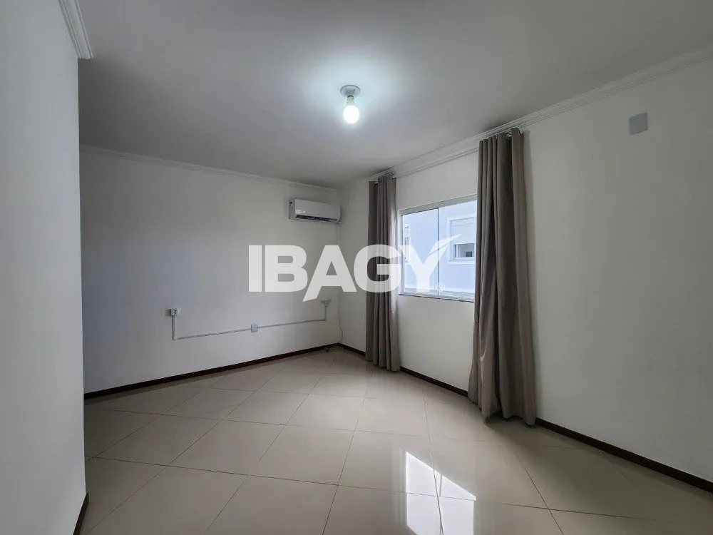 Apartamento com 4 dormitórios e churrasqueira na varanda — photo 16