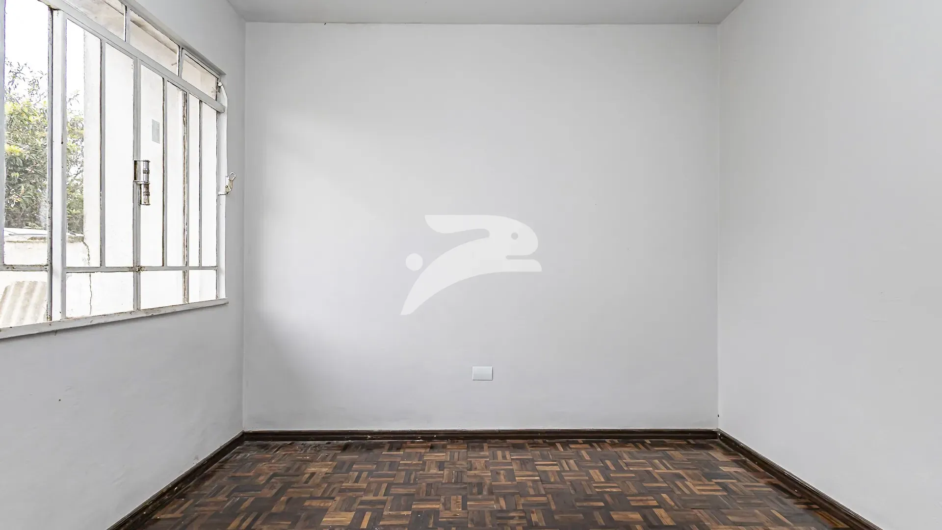 Wood or laminate floors in a 3-bedroom house, 69 m² — photo 6