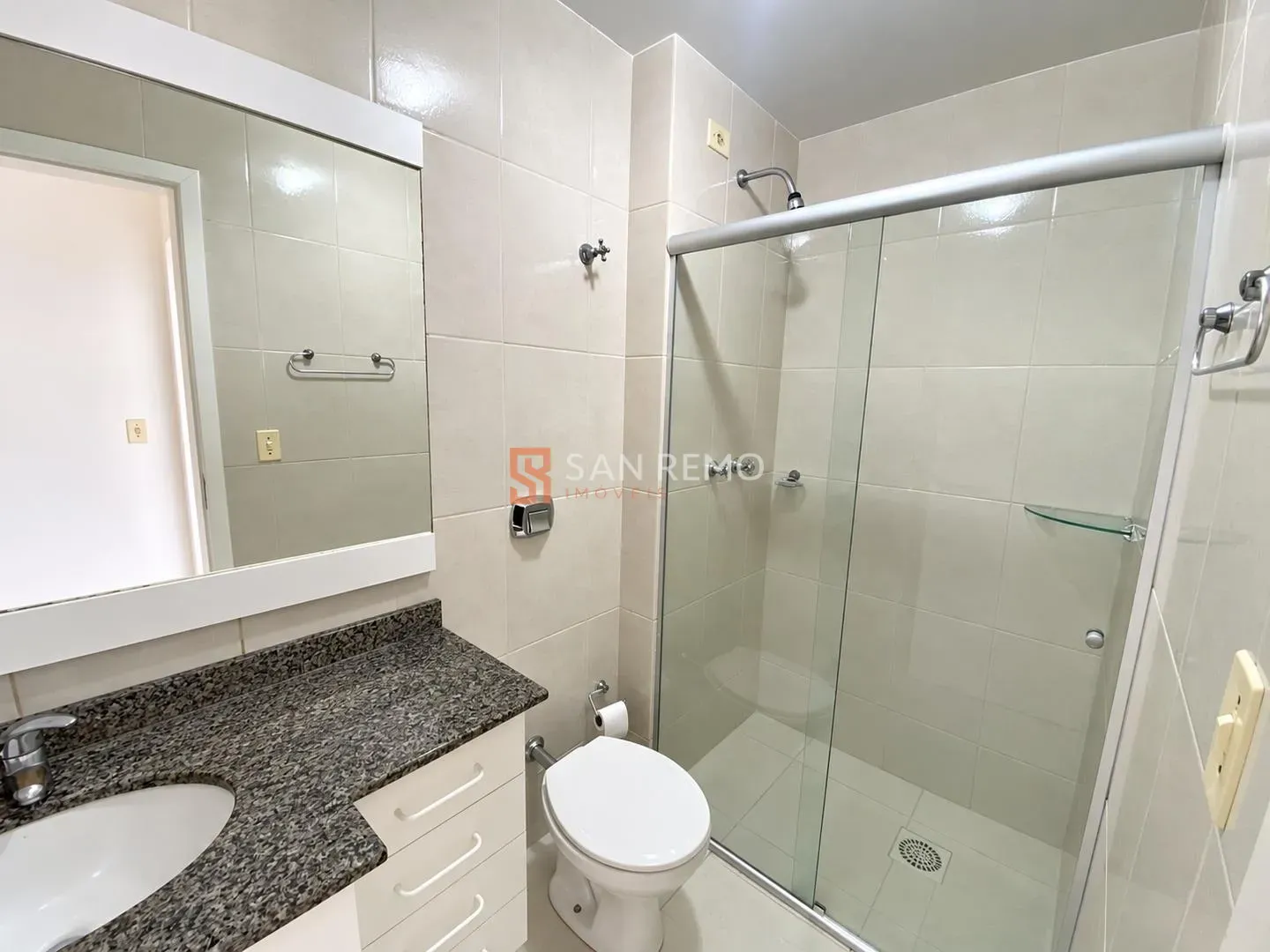 2-bedroom apartment with a washing machine — photo 12