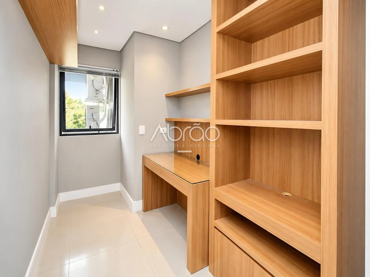 Furnished apartment, 114 m², with a home office — photo 31