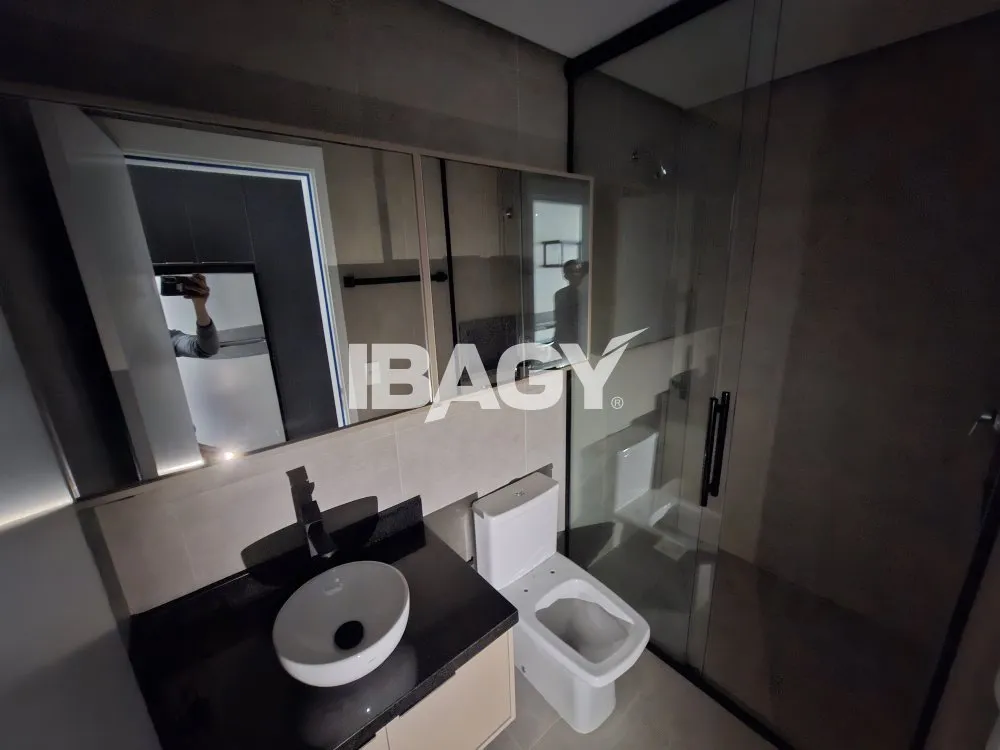 Furnished studio with a glass-enclosed balcony — photo 94