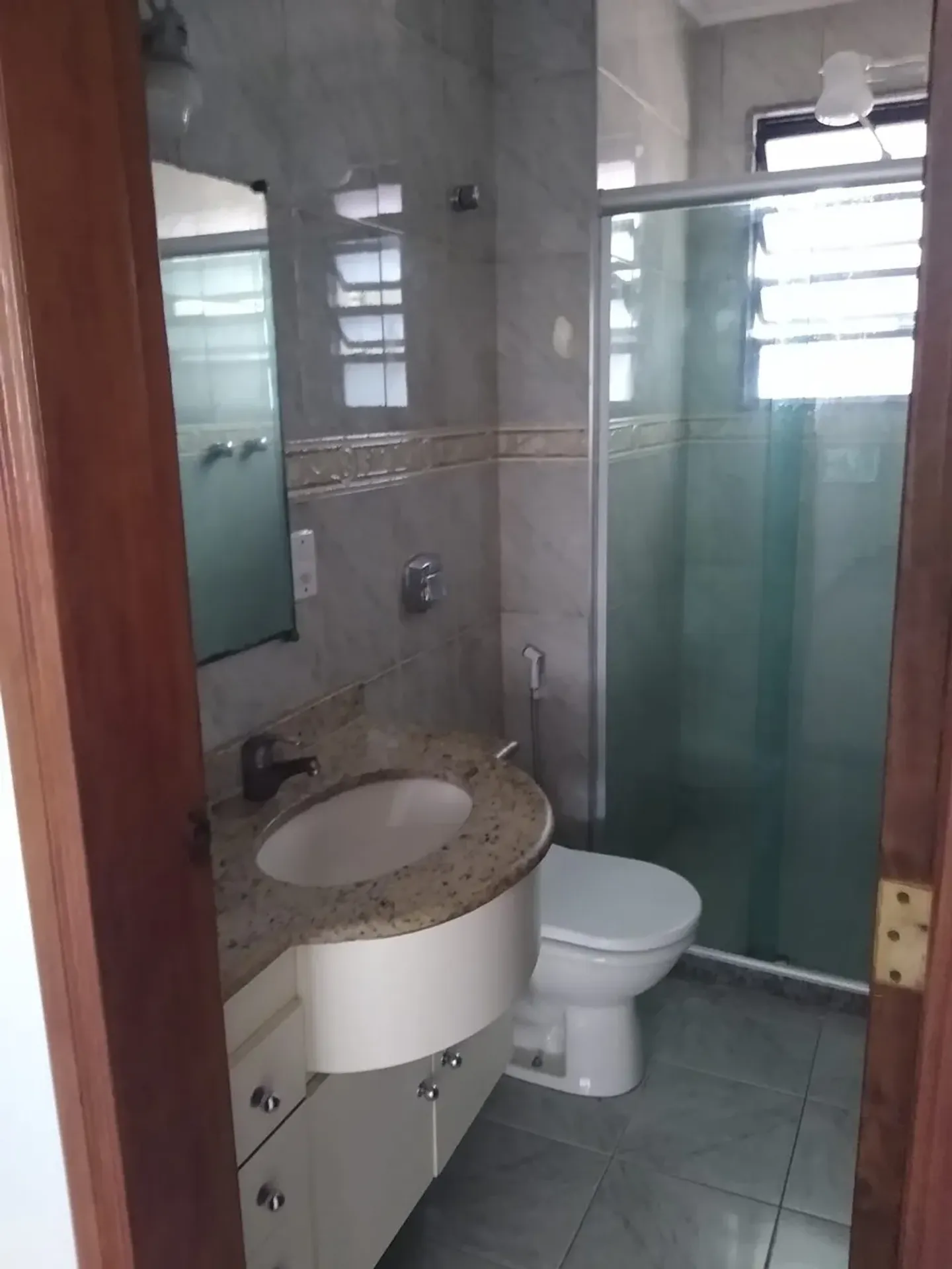 3-bedroom apartment, 1 with its own bathroom, 99 m² — photo 6