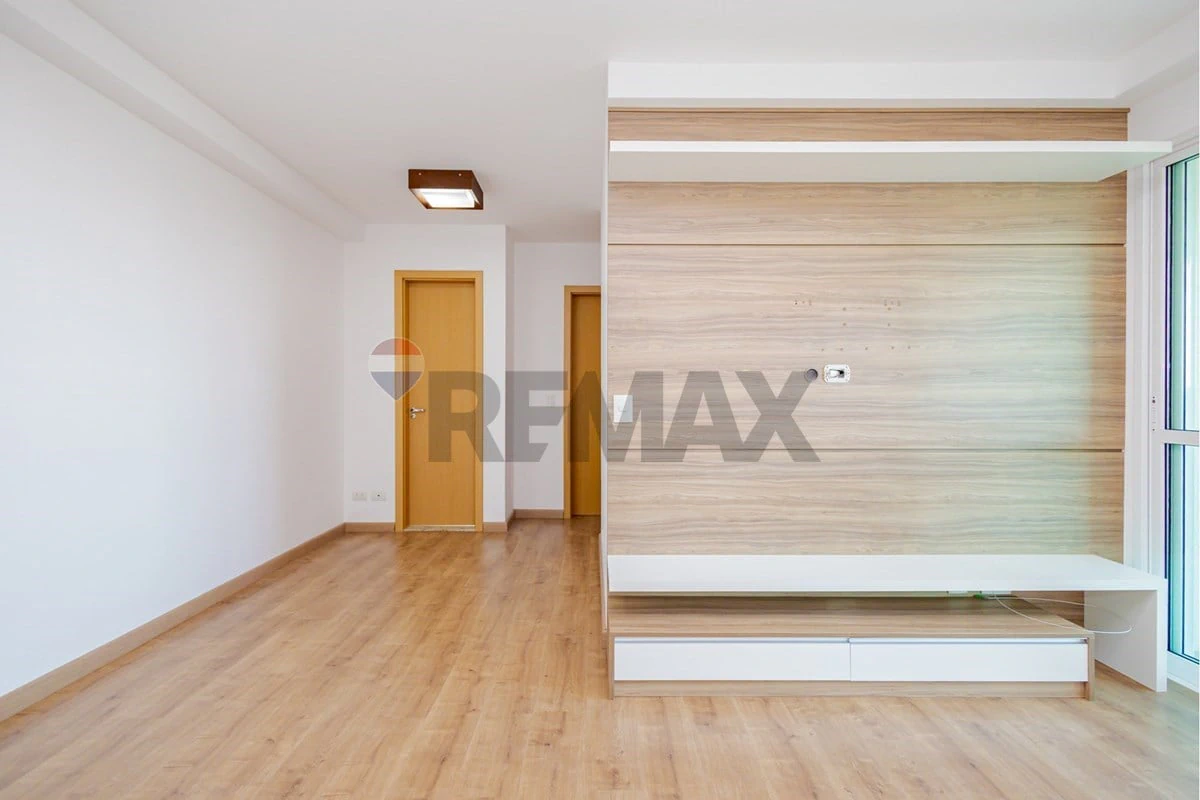 2-bedroom apartment with balcony and 2 parking spaces — photo 7