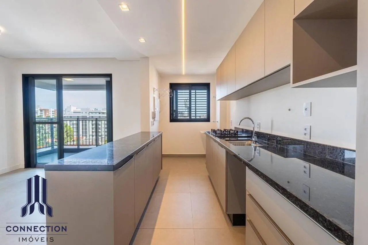 Floor-to-ceiling windows in a 2-bedroom apartment, 83 m² — photo 2