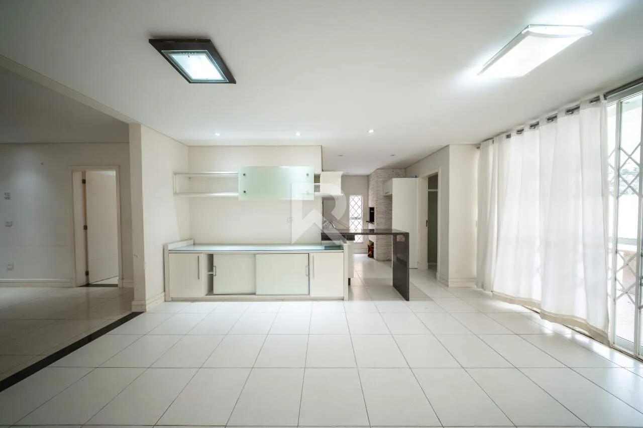 Casa com piscina, jardim e 4 quartos — photo 10