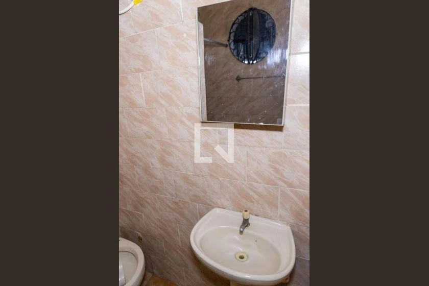 Casa térrea de 60 m² com 1 quarto e área de lavanderia — photo 32