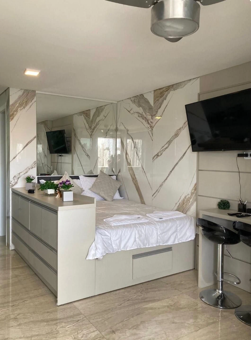 Furnished 29 m² studio in Curitiba — photo 4