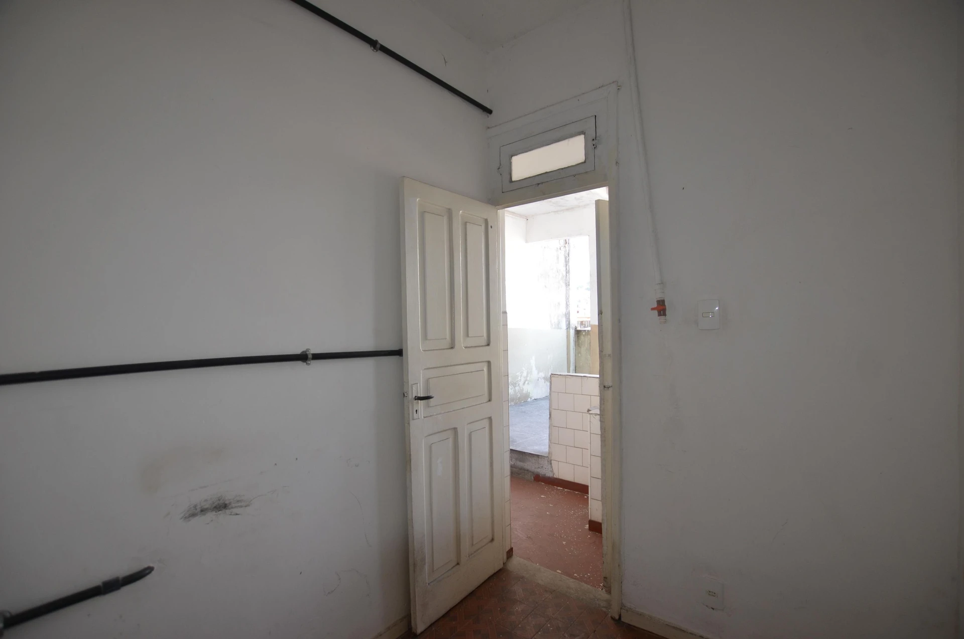 Unfurnished rental apartment with 2 bedrooms — photo 24