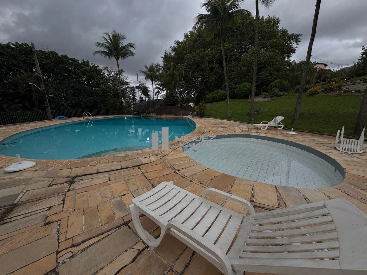Water view in a 4-bedroom house, 340 m² — photo 32