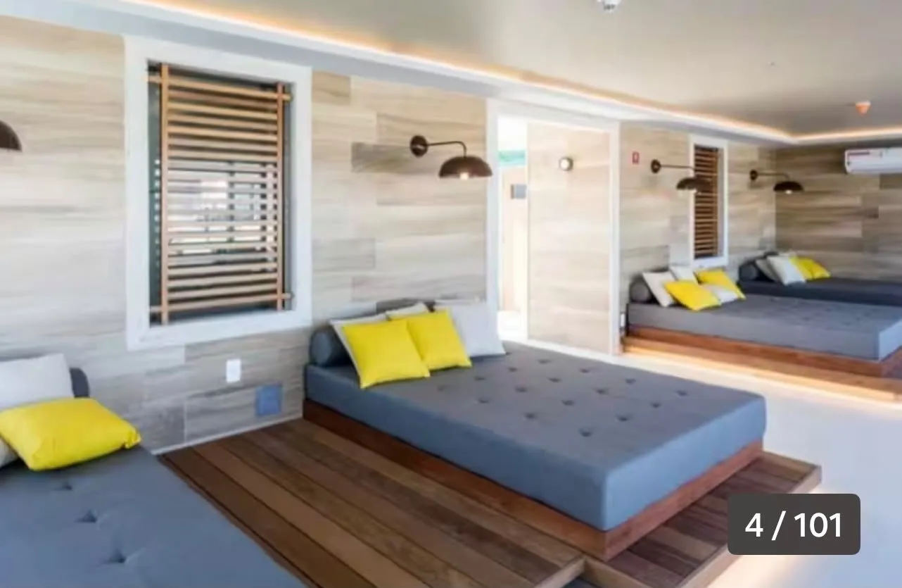 Furnished 1-bedroom apartment with a private BBQ — photo 19