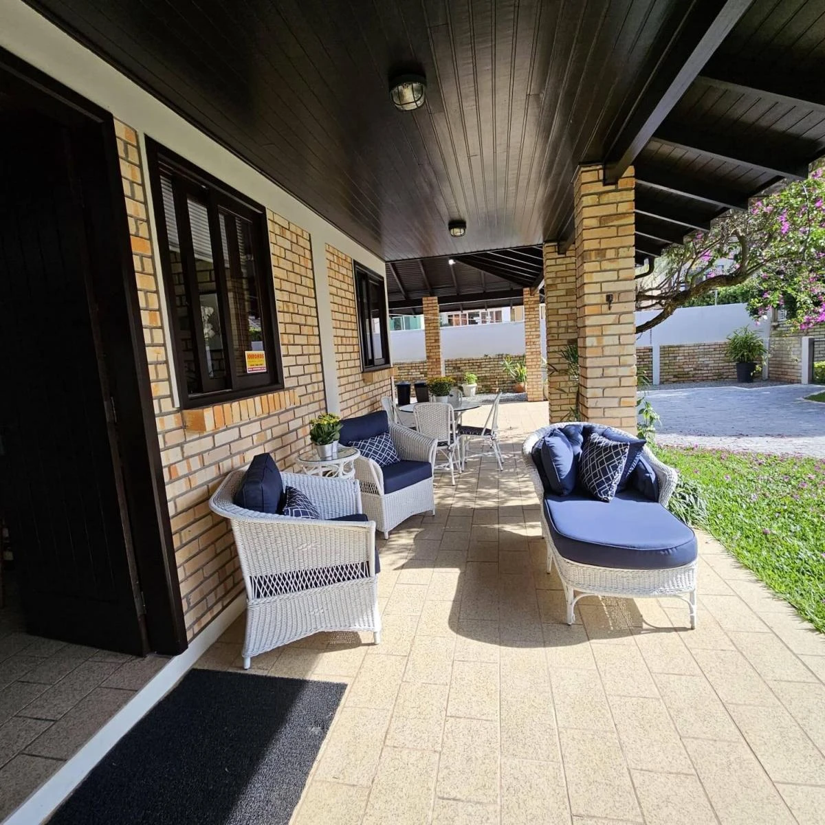 Стиральная машина и 4 спальни: дом 280 м² — photo 31