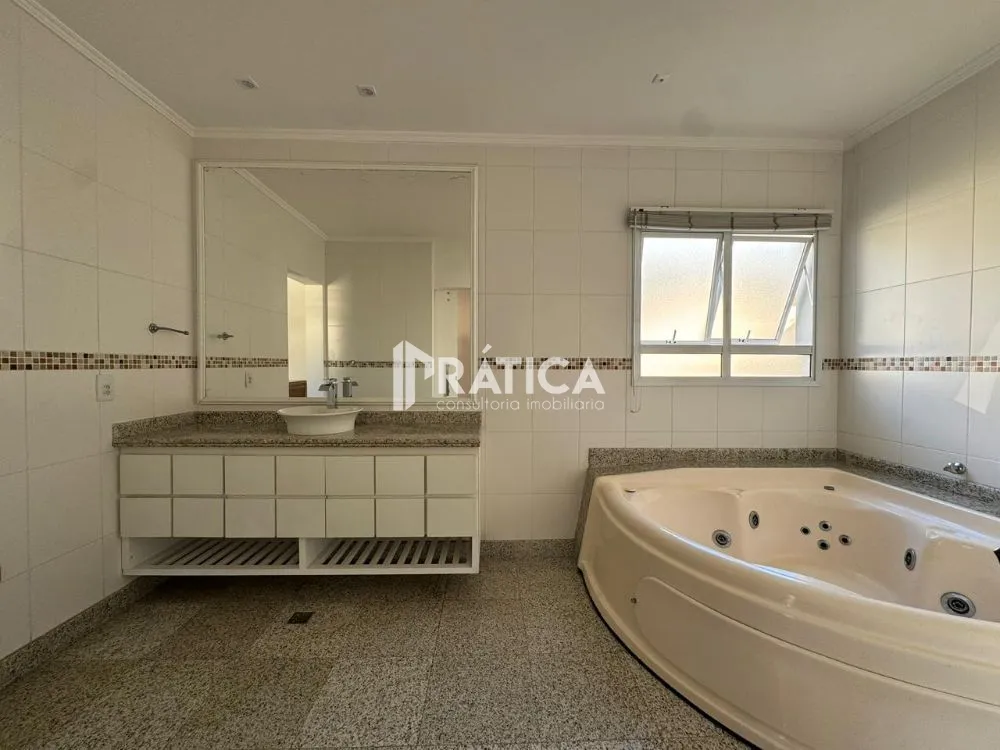 House with 5 bedrooms and 5 bathrooms, balcony grill — photo 24