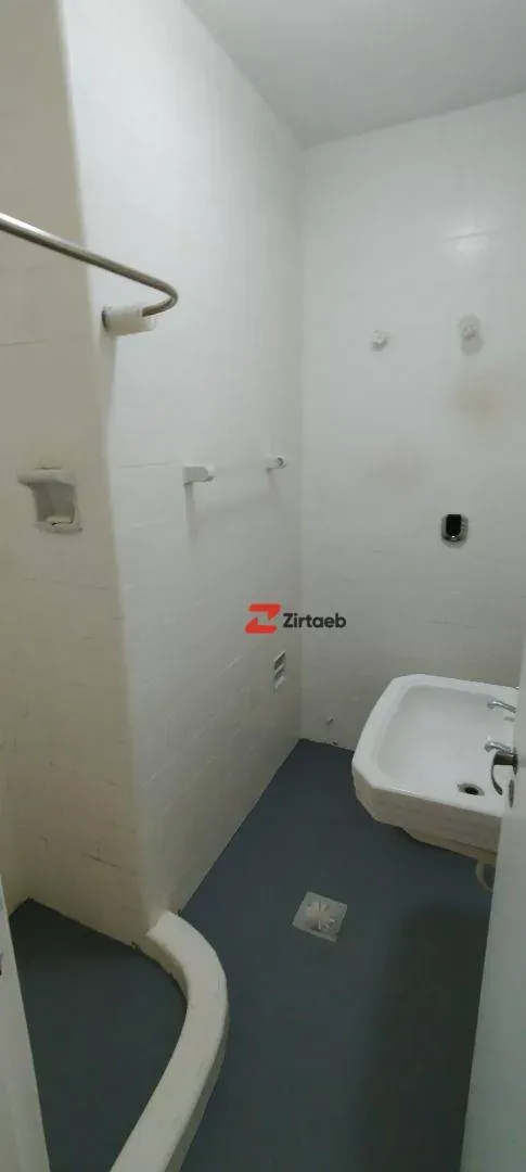 Apartment with 2 bedrooms, 1 bath and 1 parking spot — photo 49