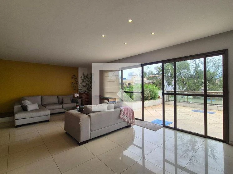 Furnished apartment, 325 m², with a home office