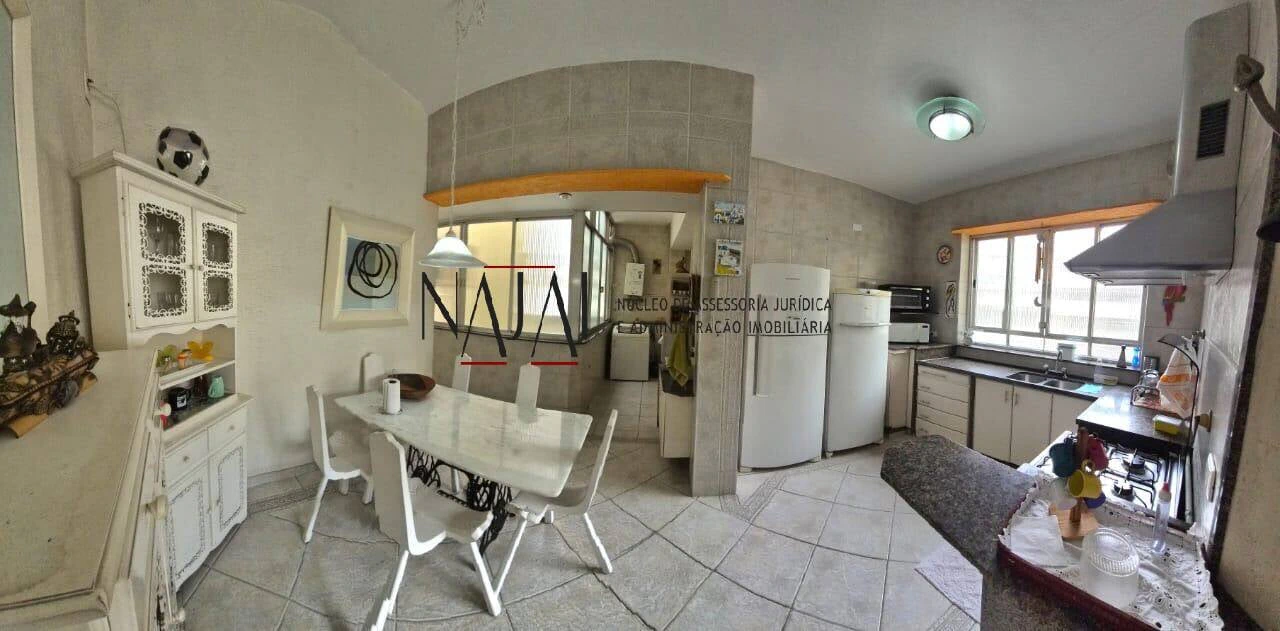 Washing machine in a 3-bedroom apartment, 168 m² — photo 11