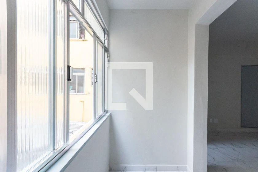 Apartamento de 1 dormitorio con suelos de azulejo — photo 10