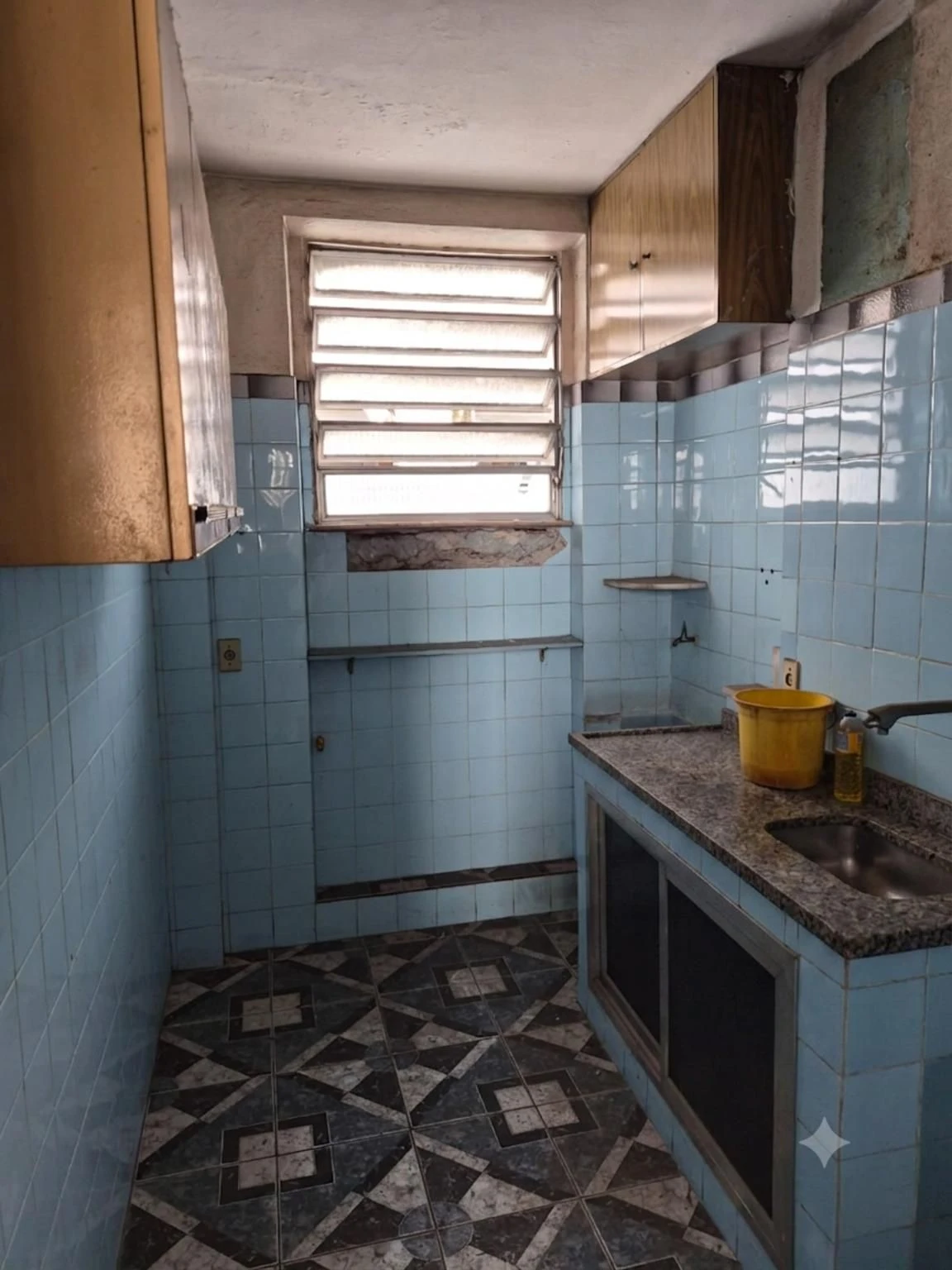 Apartment with 2 bedrooms, 1 bathroom and 1 parking spot