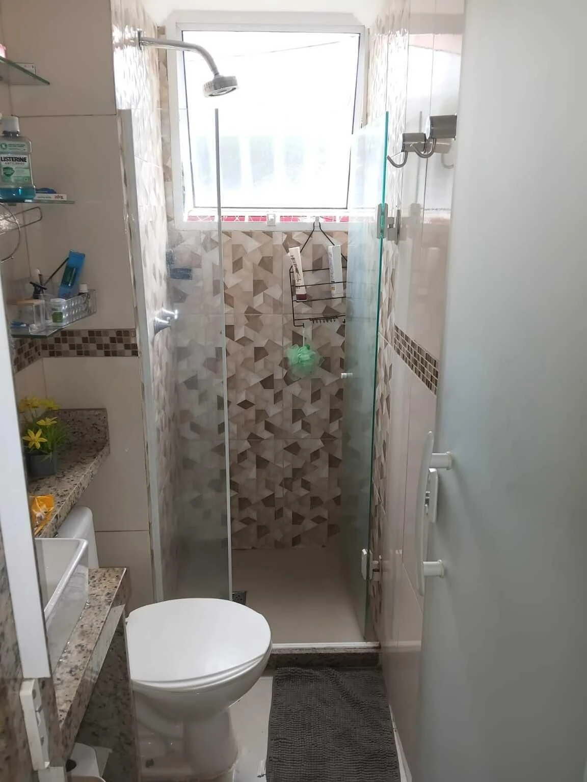 Apartamento amueblado de 2 dormitorios con ducha de vidrio — photo 37